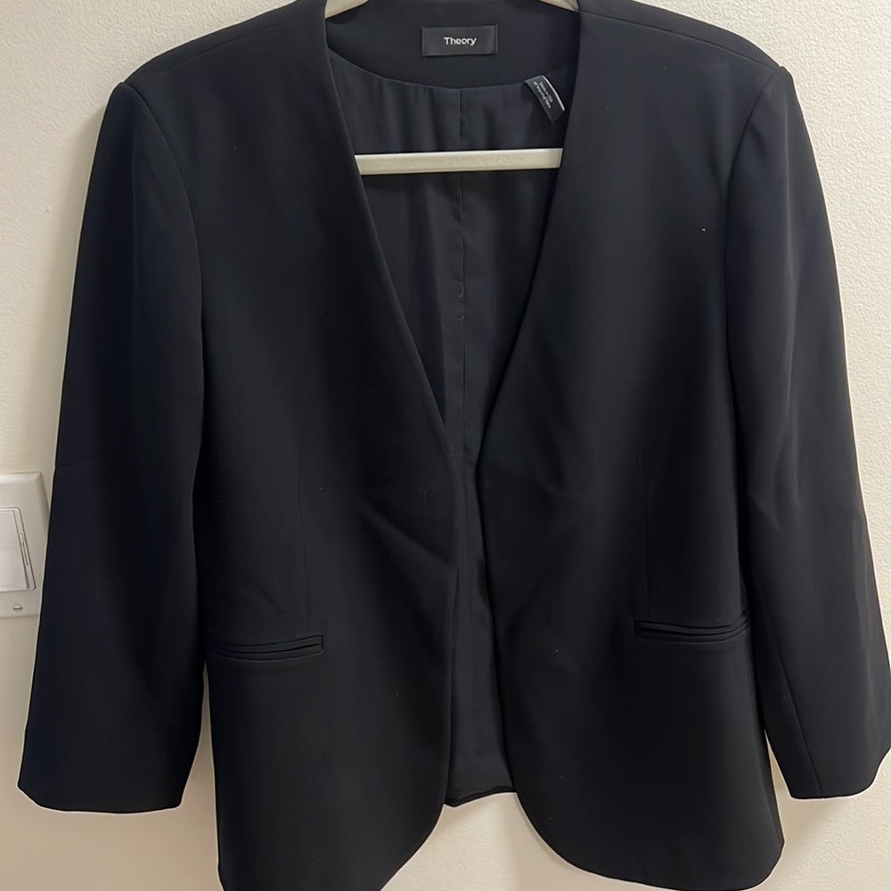Theory blazer in black size 12